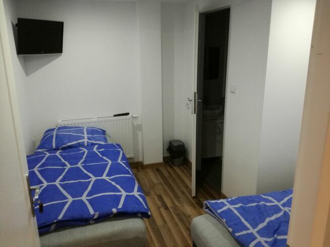 Pokoje noclegi - duży bezpłatny parking