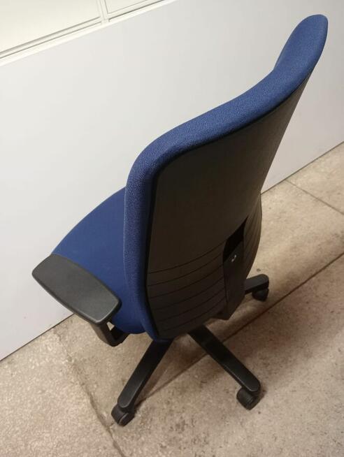 Fotel obrotowy krzesło na kółkach KONIG NEURATH fotele