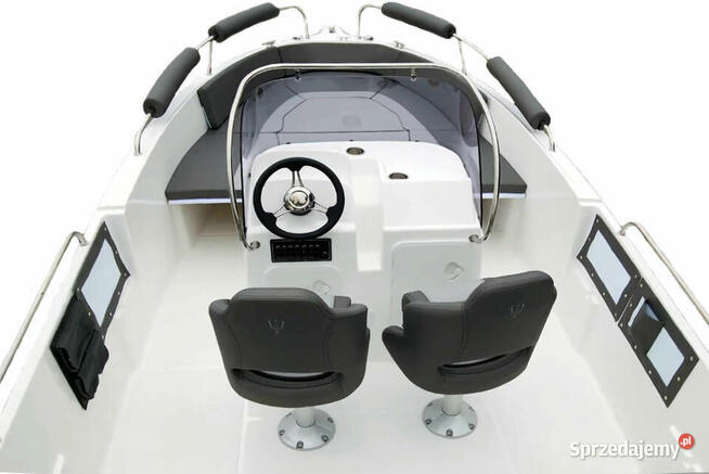 ŁÓDZ MOTOROWA TRIDENT 630 SUNDECK OPEN