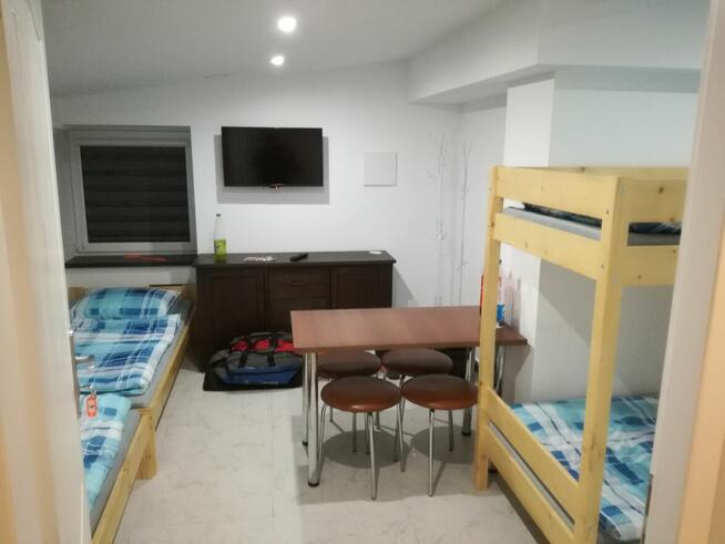 Pokoje noclegi - duży bezpłatny parking