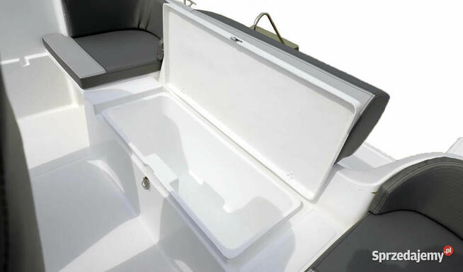 ŁÓDZ MOTOROWA TRIDENT 630 SUNDECK OPEN