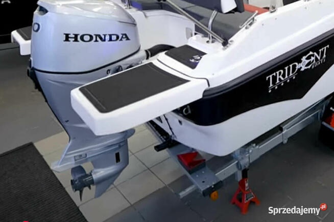 ŁÓDZ MOTOROWA TRIDENT 530 SPORT