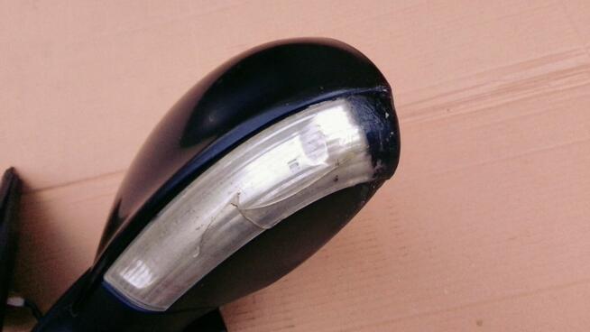 Lusterko lewe prawe VW Jetta V