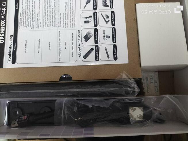 Tuner satelitarny 4 K,Open box+ Pilot oryginalny