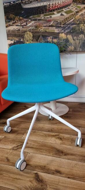 Krzesło KONFERENCYJNE różne kolory fotele krzesła do biur