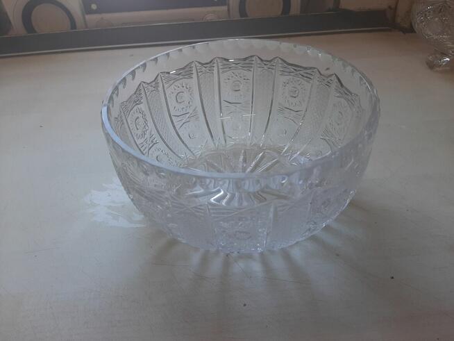 Sprzedam krysztaly I szklo ozdobne.