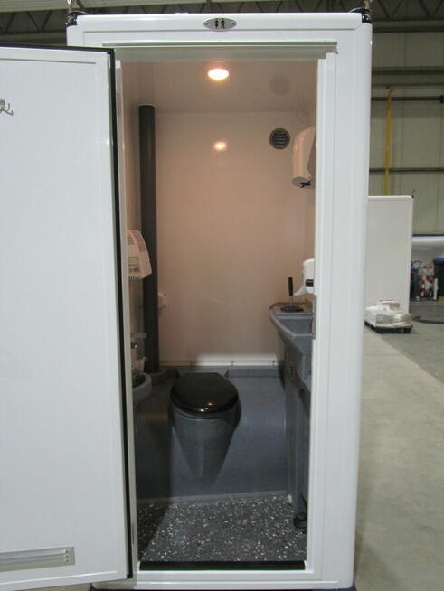 Wynajem toalet przenośnych oraz kontenerów-MIL-KON-nr 1