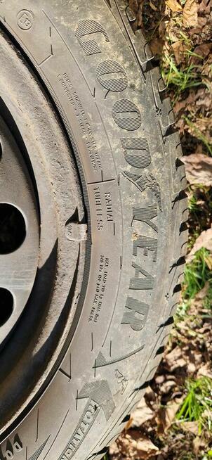 Opony zimowe wraz z felgami