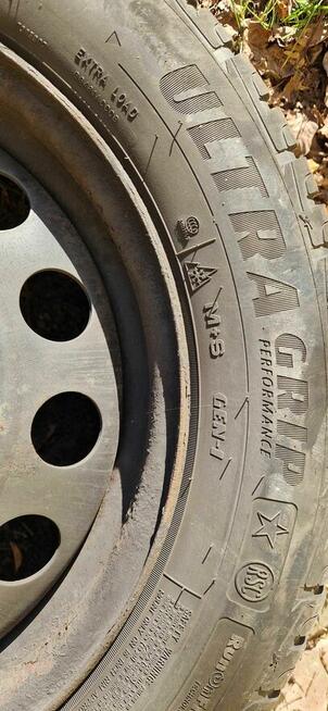 Opony zimowe wraz z felgami