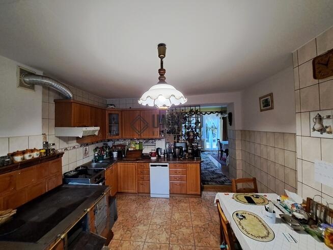 Dom wolnostojący Nowy Dwór k/Jelcza przy lesie.