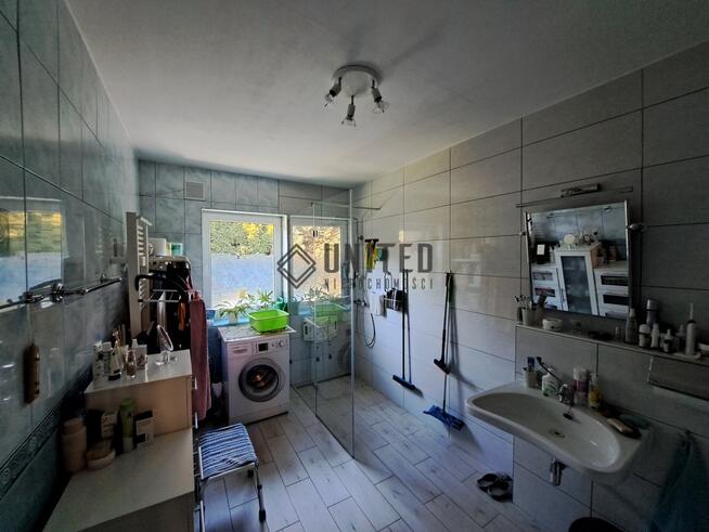 Dom wolnostojący Nowy Dwór k/Jelcza przy lesie.