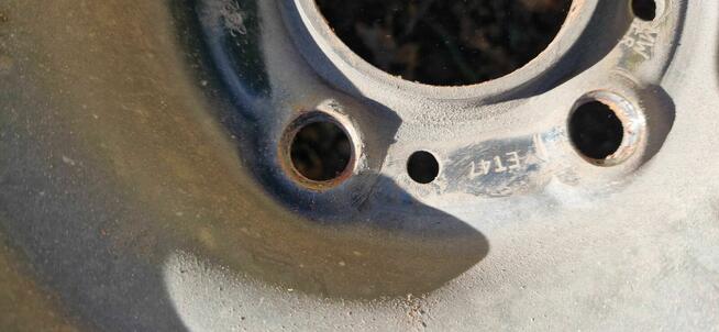 Opony zimowe wraz z felgami