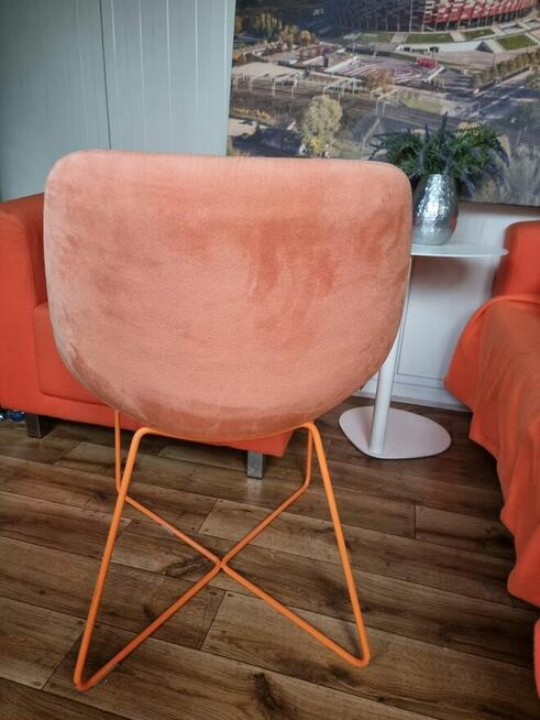 Krzesło konferencyjne MISHELL NOTI pomarańczowe krzesła