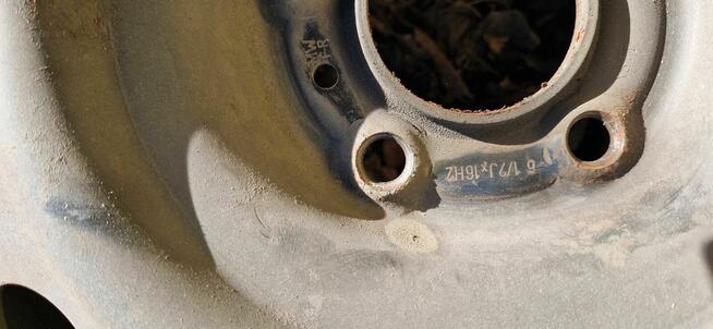 Opony zimowe wraz z felgami