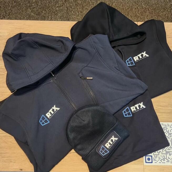 Twoje logo, Twój styl – nadruki, oraz hafty od Koncept DTF!