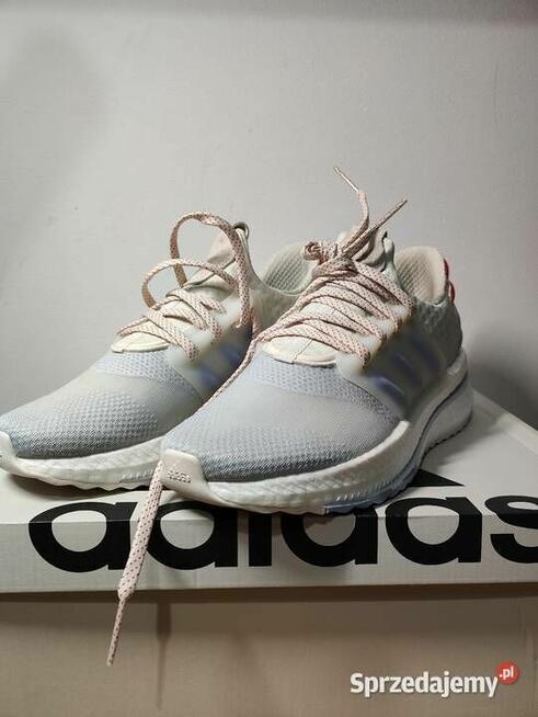 Buty sneakersy Adidas Boost rozmiar 39 1/3 nowe damskie