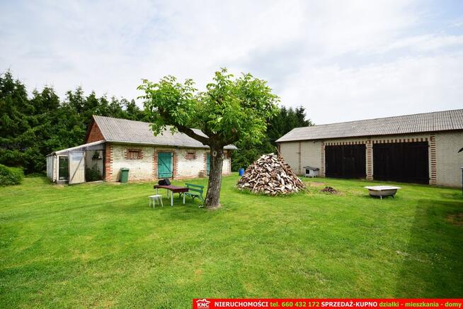 Działka dla inwestora w świetnej lokalizacji.