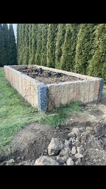 Palisada Libet 10 cm x 10 cm x 60 cm, imitacja kamienia.