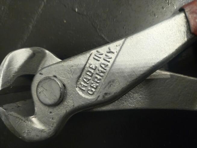 Szczypce tnące czołowe 6801 dł.200mm KNIPEX