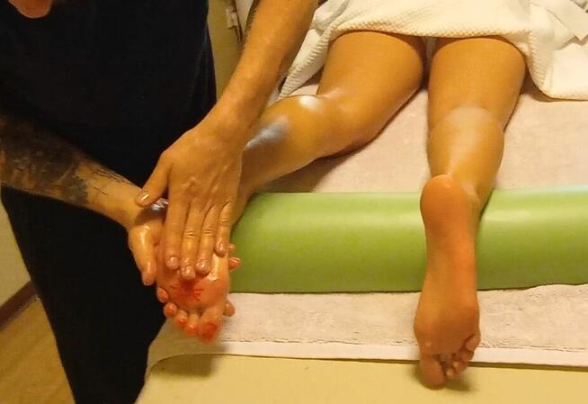 Rozgrzewający masaż