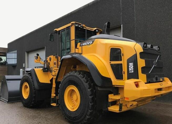 Ladowarka kolowa VOLVO L 150 H z roku 2018