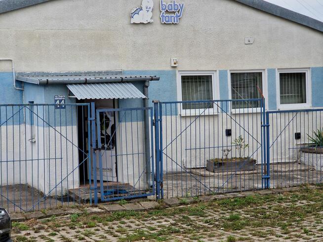 SPRZEDAM NIERUCHOMOŚĆ Z MAGAZYNAMI I BIUREM