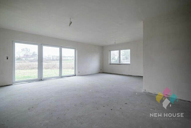 Smolajny,dom parterowy,duża działka,do wykończenia