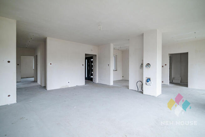 Smolajny,dom parterowy,duża działka,do wykończenia