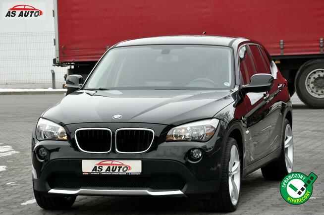 BMW X1 2.0D143KM sDrive/Navi/Tempomat/Alu/Serwis/Kamera/Model2011