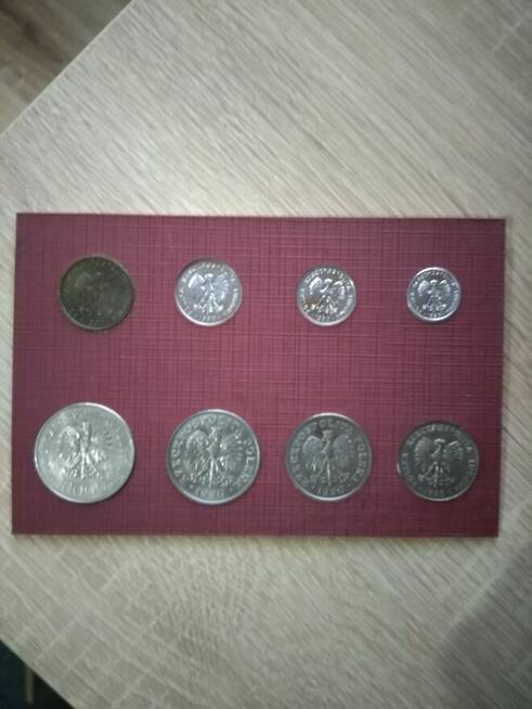 PRL zestaw ośmiu monet z roku 1990