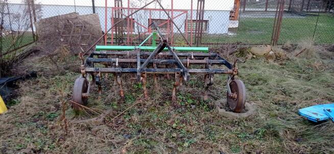 Kultywator 15 zębów z wałkiem