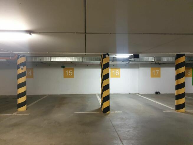 2 pokoje 50m2 /duży ogródek43m2 / piwnica / 2 miejsca w hali