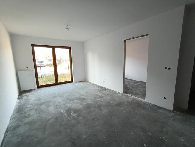 2 pokojowe 49,7 m2 + ogróodek + miejsce postojowe