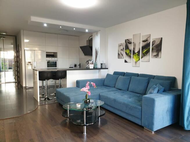 2 pokoje 50m2 /duży ogródek43m2 / piwnica / 2 miejsca w hali