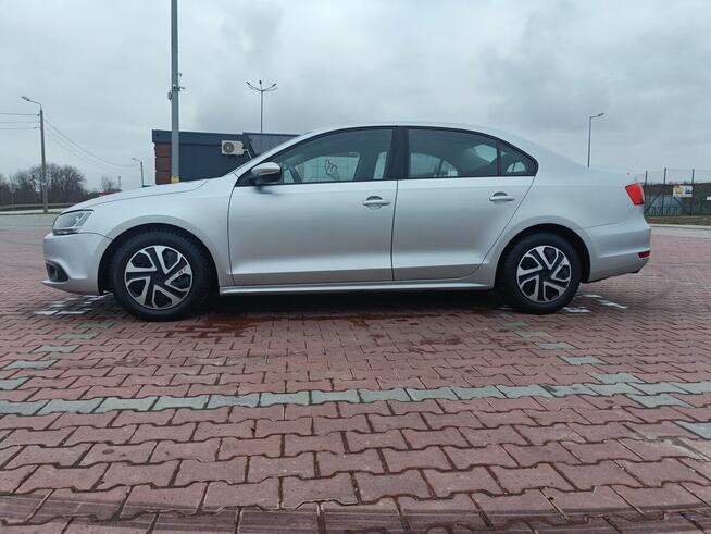Sprzedam Volkswagen Jetta 2011