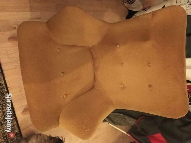 Fotel uszak, stół i 4 krzesla