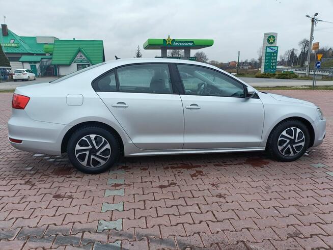 Sprzedam Volkswagen Jetta 2011