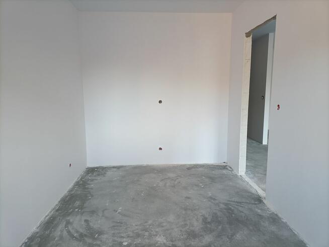 2 pokojowe 49,7 m2 + ogróodek + miejsce postojowe