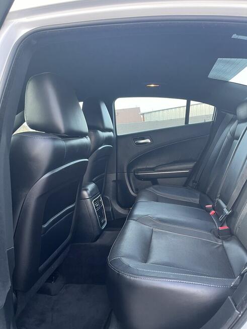 Dodge Charger samochód do ślubu