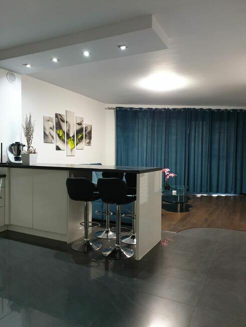 2 pokoje 50m2 /duży ogródek43m2 / piwnica / 2 miejsca w hali