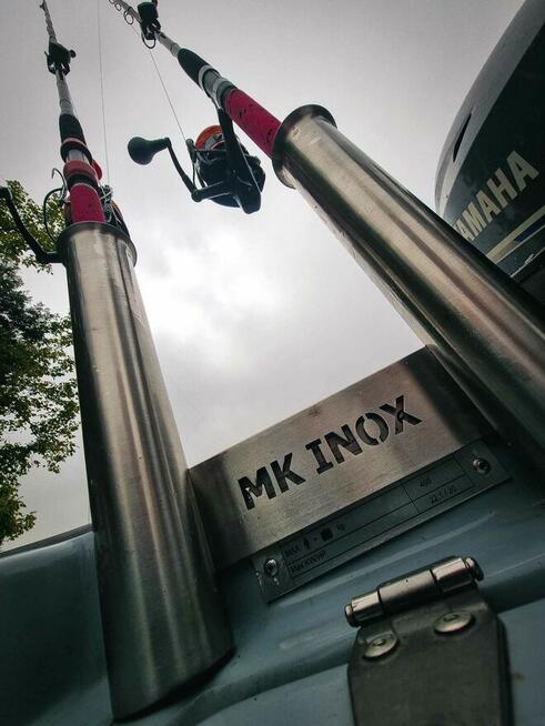 Stojak na wędki do łódki