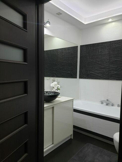 2 pokoje 50m2 /duży ogródek43m2 / piwnica / 2 miejsca w hali