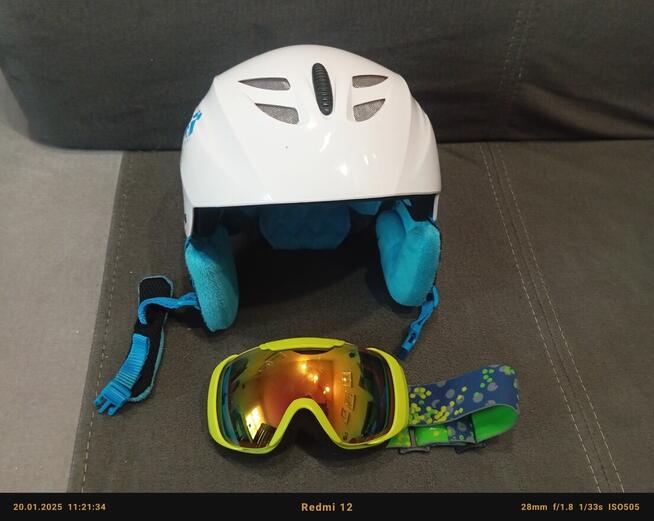 Kask narciarski z motywem Scooby-Doo