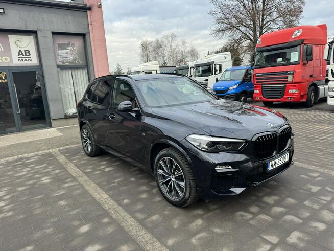 BMW x5, plugin hybrid, zawieszenie pneumatyczne