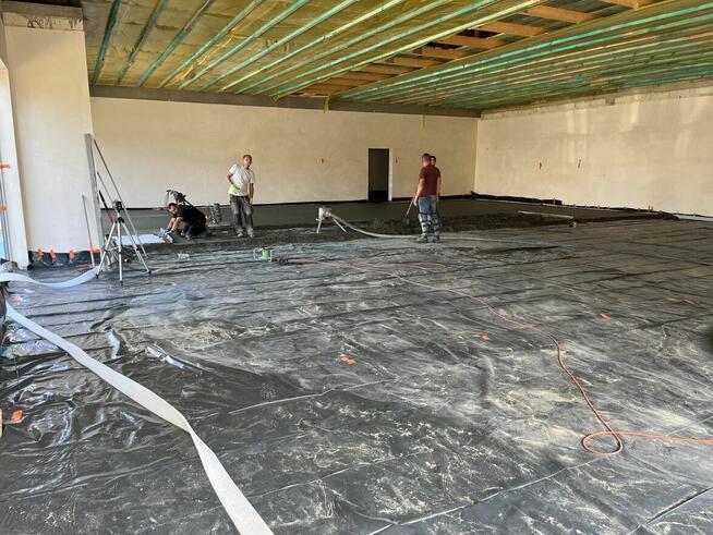 Wylewki maszynowe, posadzki, styrobeton