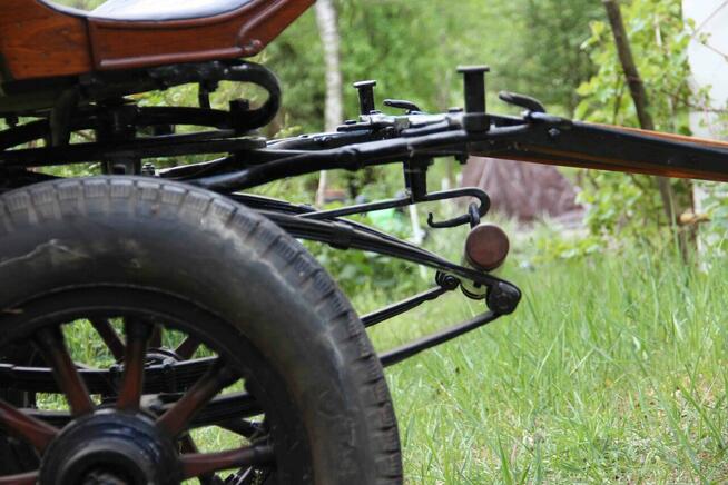 Na sprzedaż bryczka po remoncie. Cena: 9900 zł.