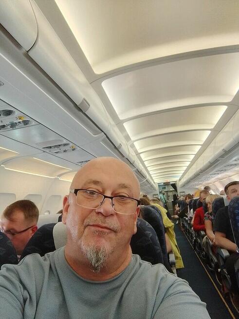 KTOŚ COŚ??!! POZNAM KOGOŚ WARTOŚCIOWEGO W WIEKU OD 25do 50la