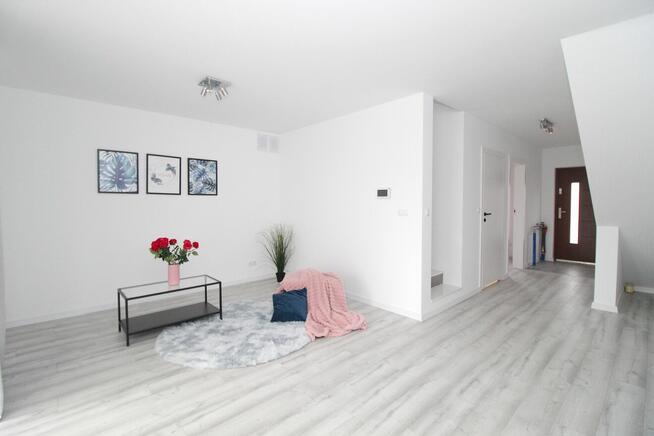 Wieliczka z ogródkiem i 2 miejscami post. Wykończone !