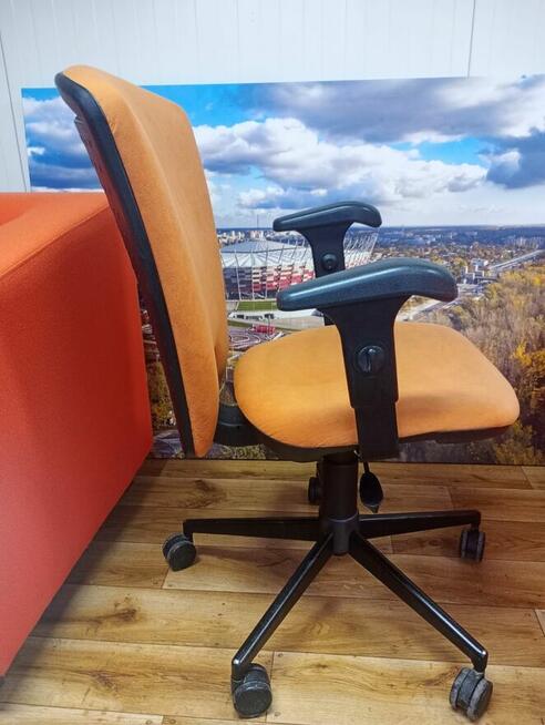Krzesło fotel biurowy pomarańczowy obrotowy krzesła fotele b