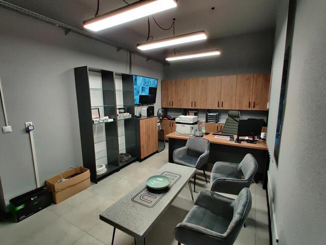 Hala budynek produkcja magazyn 760m + działka 2717m + 70m